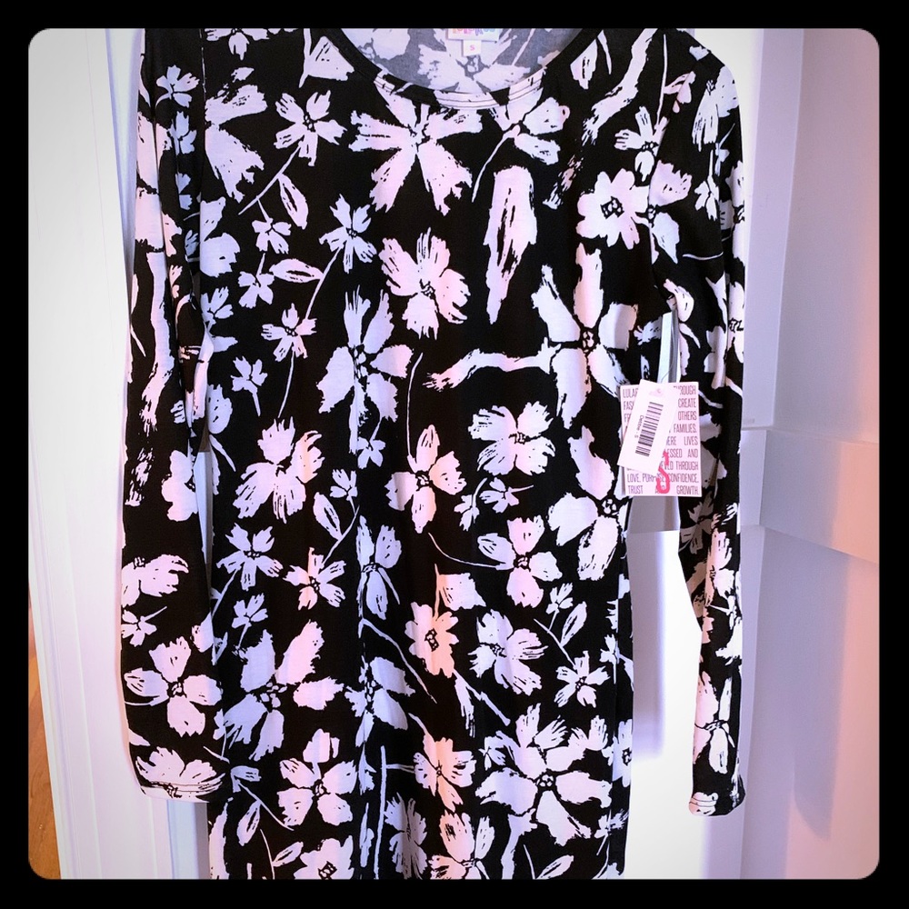 NWT LuLaRoe Debbie dress in b/w floral, size Small